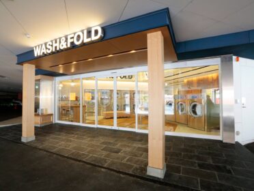 WASH&FOLD神戸垂水店 店内什器製作